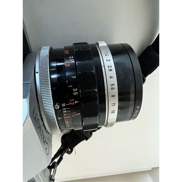 Canon SLR Camera FT QL Film Camera - Picture 14 of 15